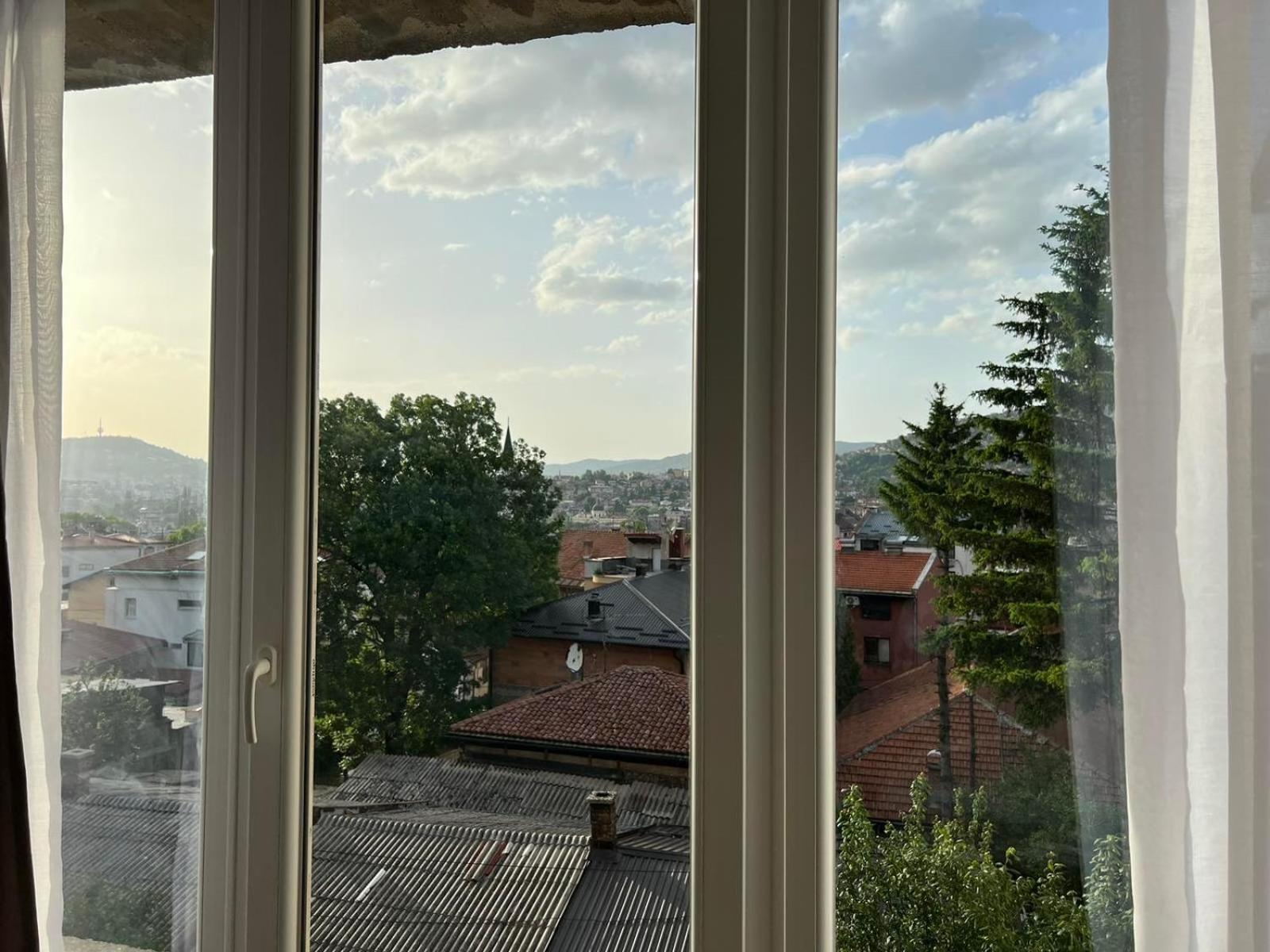 Old Town Hideaway Apartment ซาราเยโว ภายนอก รูปภาพ